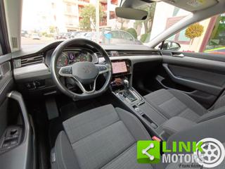 VOLKSWAGEN Passat Variant usata, con Hill holder
