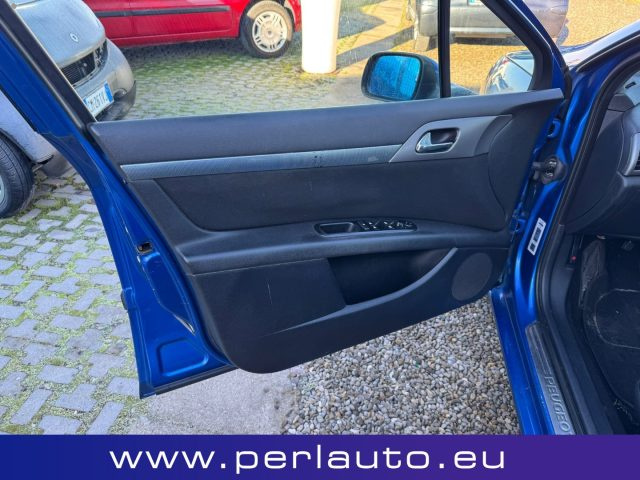 PEUGEOT 407 usata, con Autoradio