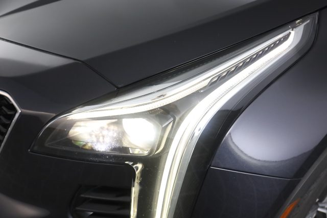 CADILLAC XT4 usata 8