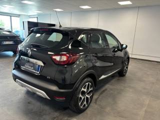 RENAULT Captur usata, con Autoradio