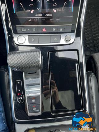 AUDI Q8 usata, con Specchietti laterali elettrici