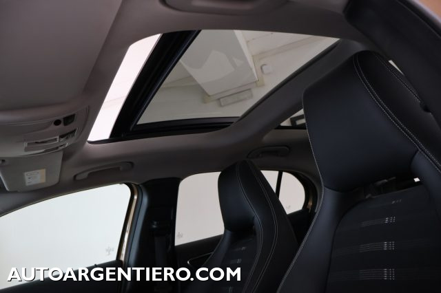 MERCEDES-BENZ GLA 200 usata, con Climatizzatore