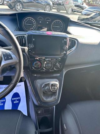 LANCIA Ypsilon usata, con Airbag