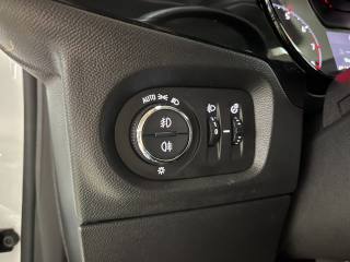 OPEL Corsa usata, con Cruise Control