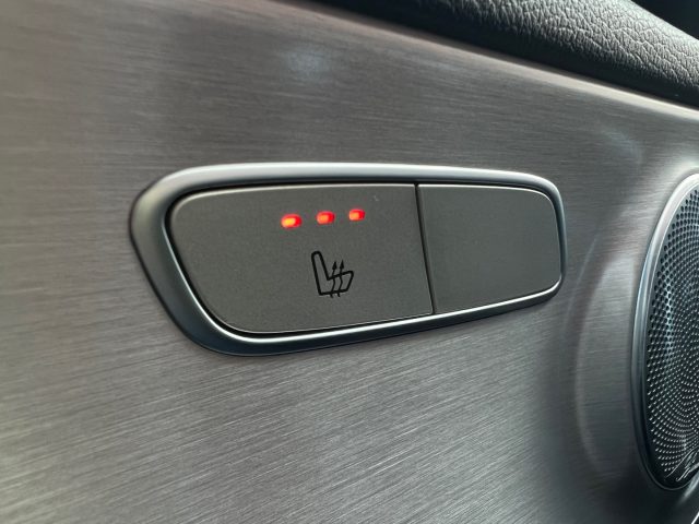 MERCEDES-BENZ C 220 usata, con Cronologia tagliandi