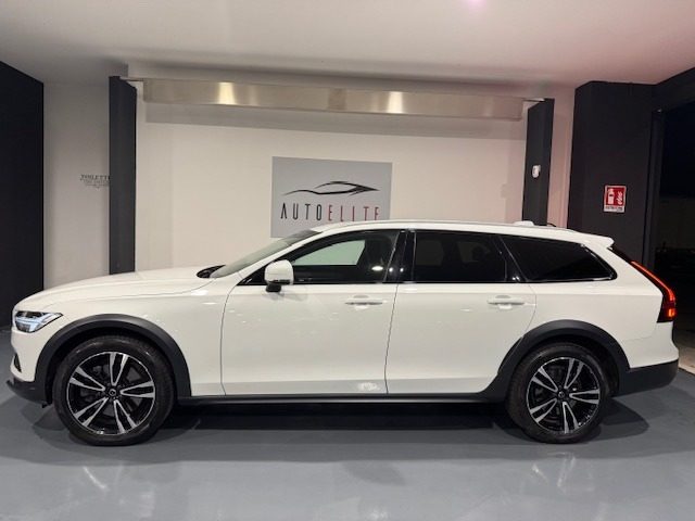 VOLVO V90 Cross Country usata, con Boardcomputer