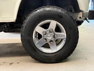LAND ROVER Defender usata 15