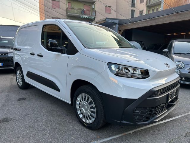 TOYOTA Proace City usata, con Airbag