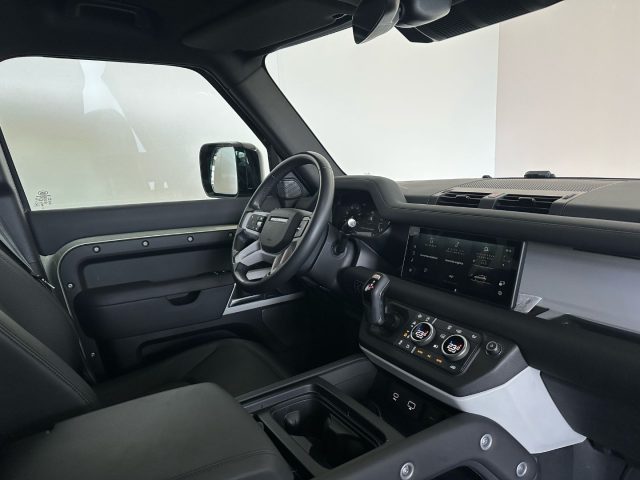 LAND ROVER Defender usata, con ESP