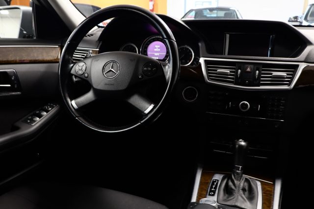 MERCEDES-BENZ E 250 usata, con Climatizzatore