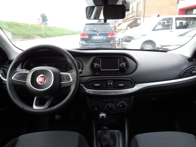 FIAT Tipo usata, con Controllo automatico clima