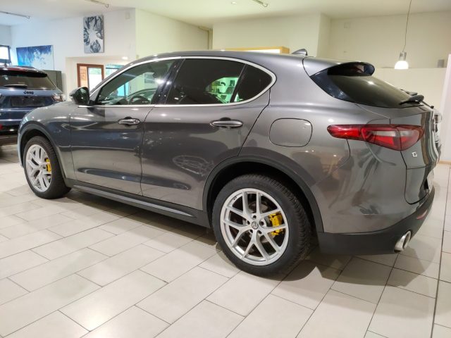 ALFA ROMEO Stelvio usata, con Autoradio