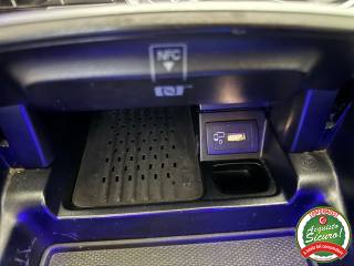 MERCEDES-BENZ E 200 usata, con Sistema di navigazione