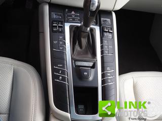 PORSCHE Macan usata, con Fendinebbia