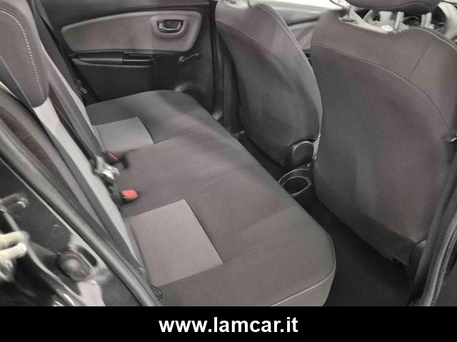 TOYOTA Yaris usata, con Sedile posteriore sdoppiato