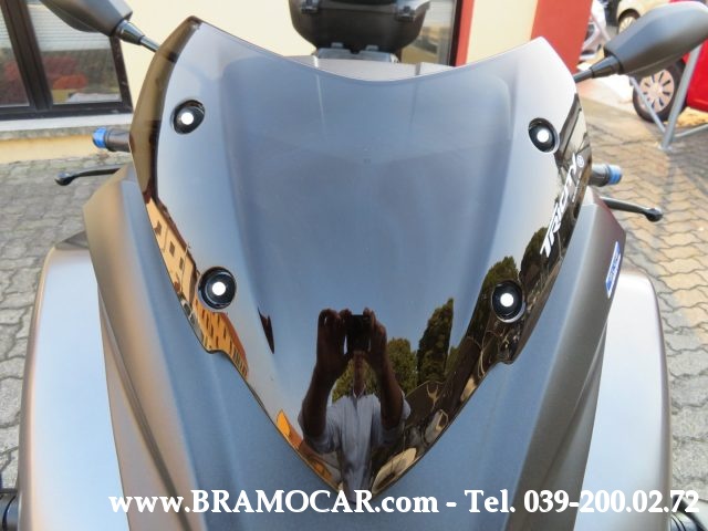 YAMAHA Tricity 300 usata 9