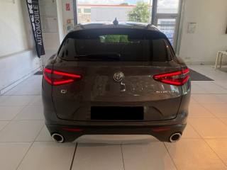 ALFA ROMEO Stelvio usata, con Alzacristalli elettrici
