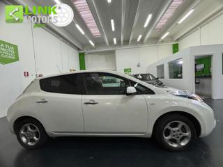 NISSAN Leaf usata, con Autoradio