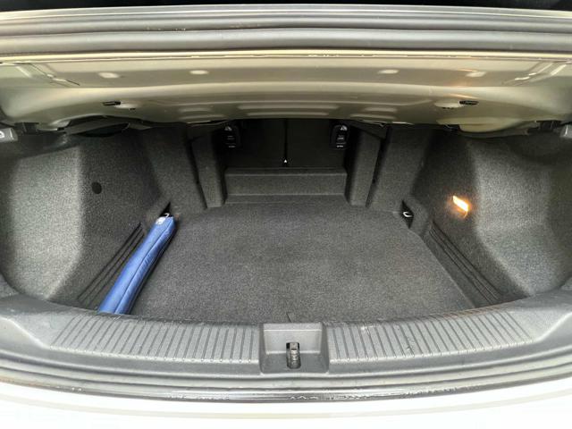 VOLKSWAGEN T-Roc usata, con Controllo elettronico della corsia