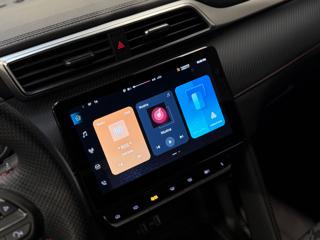 MG ZS usata, con USB