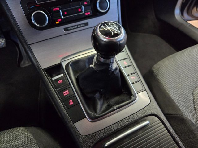 VOLKSWAGEN Passat usata, con ESP