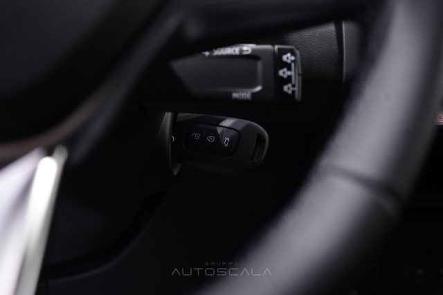 RENAULT Captur usata, con Sensore di luce