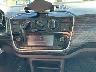 VOLKSWAGEN up! usata, con Boardcomputer