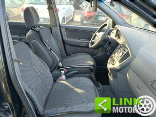 KIA Carens usata 21