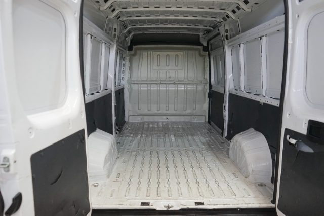 PEUGEOT Boxer usata, con Servosterzo