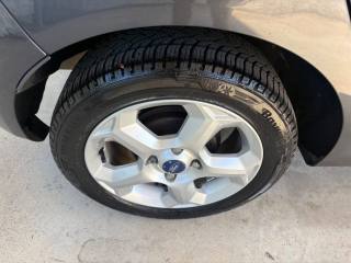 FORD Fiesta usata, con Pneumatici quattro stagioni