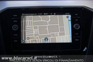 VOLKSWAGEN Passat usata 15