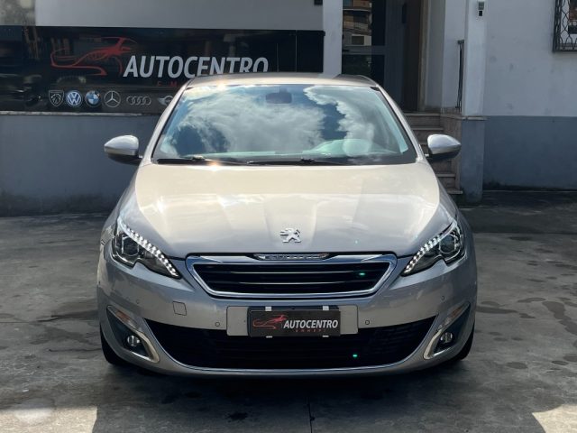PEUGEOT 308 usata, con Airbag