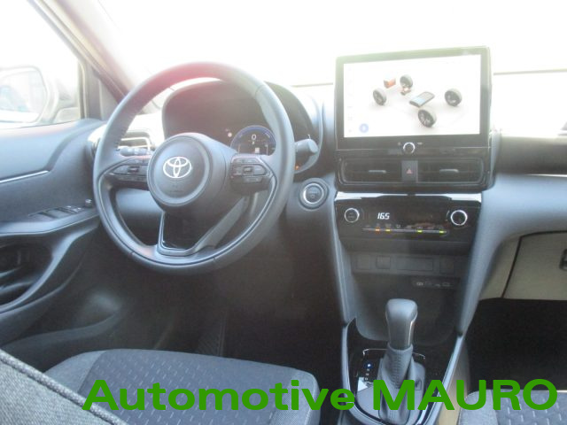 TOYOTA Yaris Cross usata, con Bracciolo