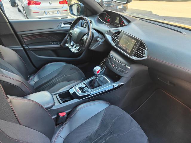 PEUGEOT 308 usata, con Touch screen
