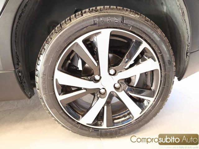 PEUGEOT 2008 usata, con Specchietti laterali elettrici