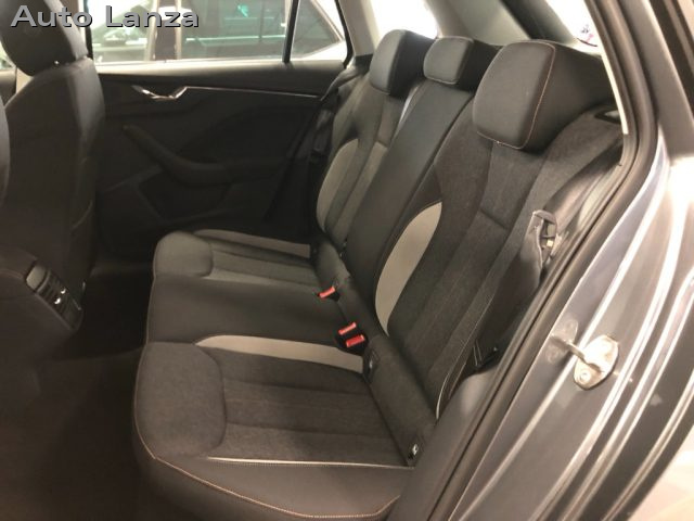 SKODA Kamiq usata, con Autoradio