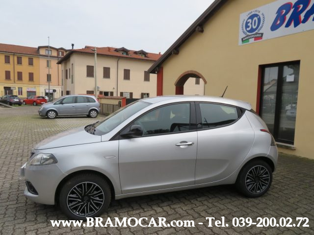 LANCIA Ypsilon usata, con ESP