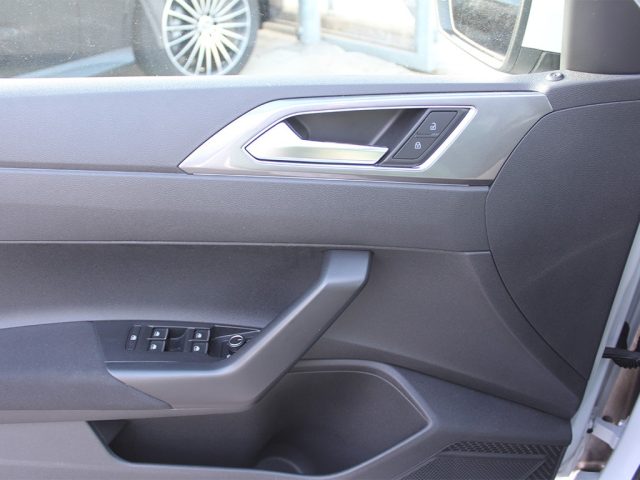 VOLKSWAGEN Polo usata, con Leve al volante