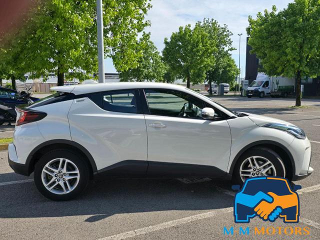 TOYOTA C-HR usata, con Autoradio