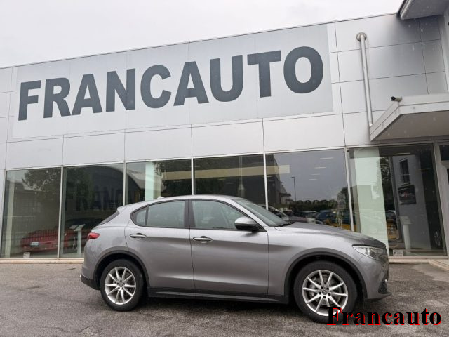 ALFA ROMEO Stelvio usata, con Autoradio