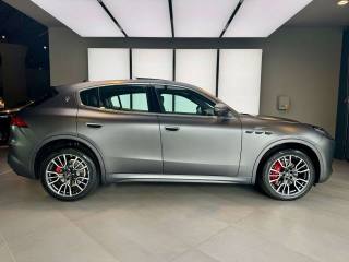 MASERATI Grecale usata, con Alzacristalli elettrici