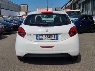 PEUGEOT 208 usata, con Autoradio