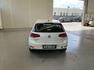 VOLKSWAGEN Golf usata, con Autoradio
