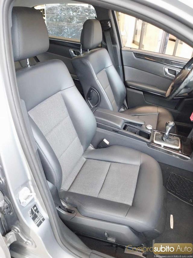 MERCEDES-BENZ E 220 usata 33