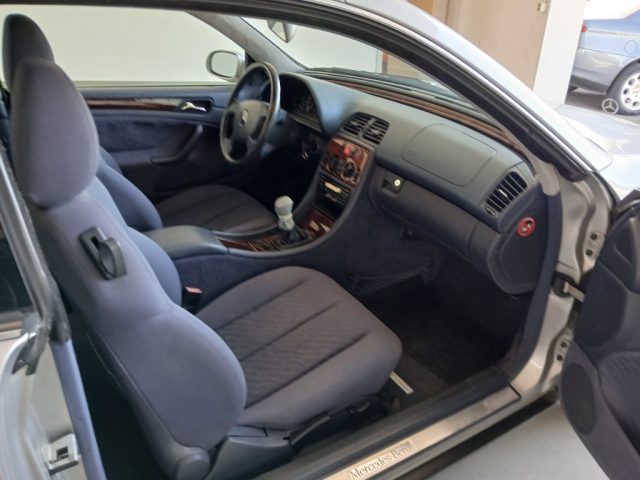 MERCEDES-BENZ CLK 200 usata, con Volante in pelle