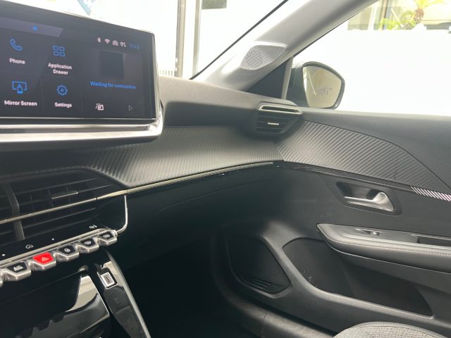 PEUGEOT 208 usata, con Airbag testa