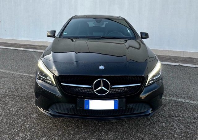 MERCEDES-BENZ CLA 200 usata, con Airbag