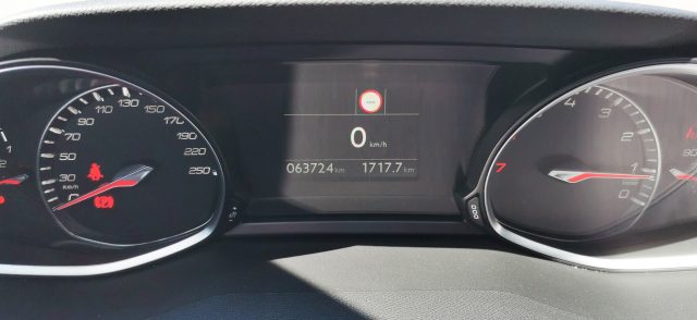 PEUGEOT 308 usata, con Controllo automatico clima