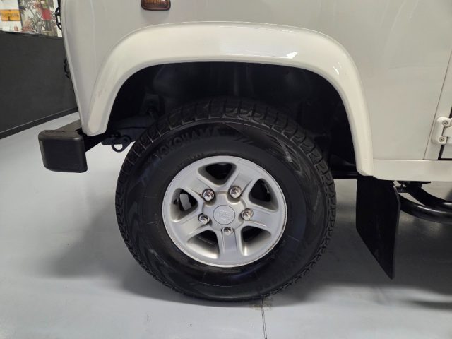 LAND ROVER Defender usata, con Cronologia tagliandi