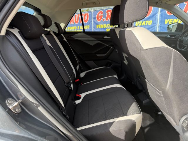 VOLKSWAGEN T-Roc usata 26